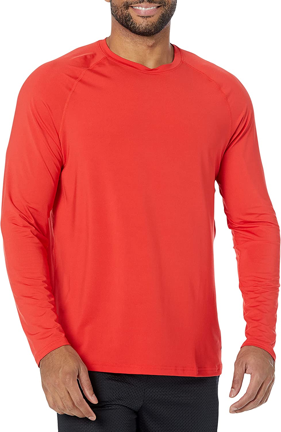 Amazon Essentials Men's Tech Stretch Long-Sleeve T-Shirt